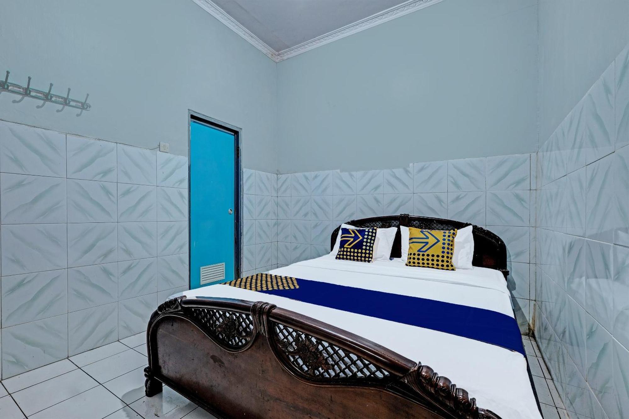 Spot On 91915 Homestay Superman Yogyakarta Luaran gambar