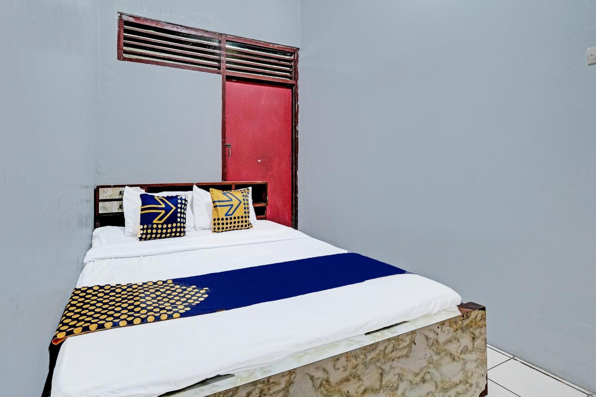 Spot On 91915 Homestay Superman Yogyakarta Luaran gambar