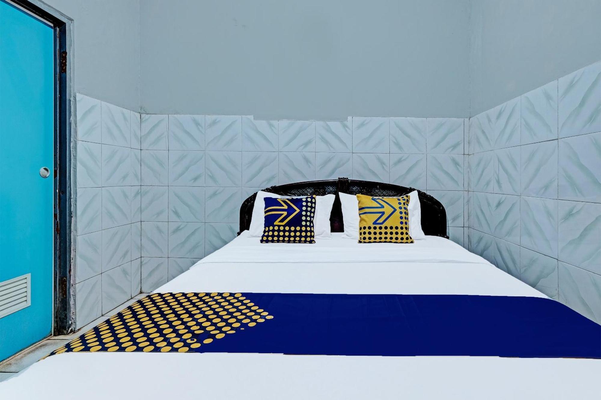 Spot On 91915 Homestay Superman Yogyakarta Luaran gambar