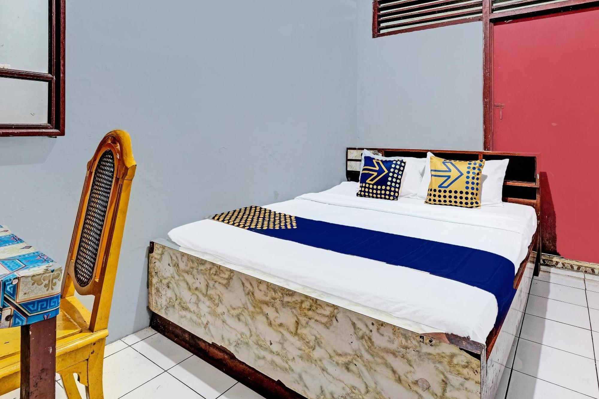 Spot On 91915 Homestay Superman Yogyakarta Luaran gambar
